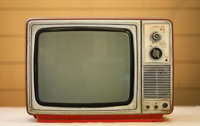 当贝PadGO超级移动平板是什么？和电视有什么区别？