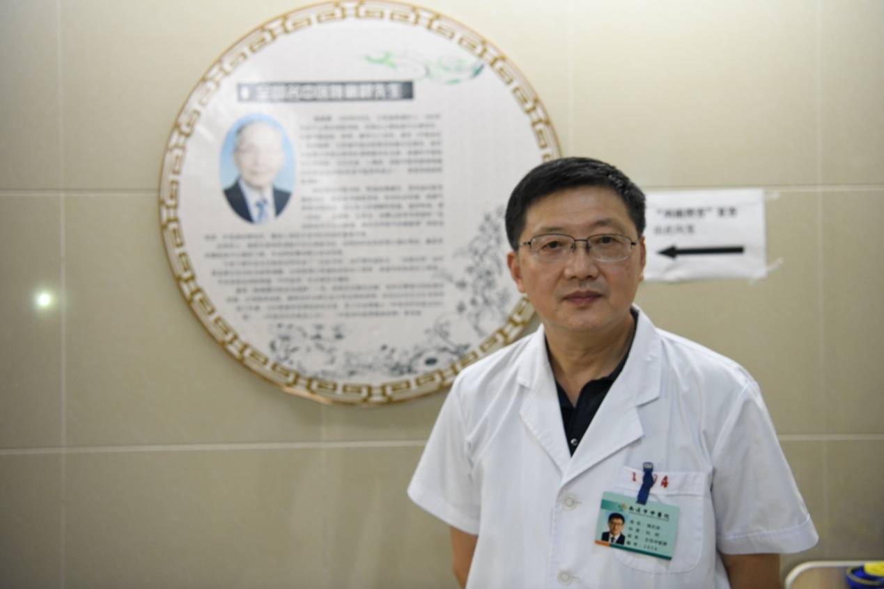 一代宗师《中医特色流派》栏目组对话南通姚氏妇科传承人姚石安